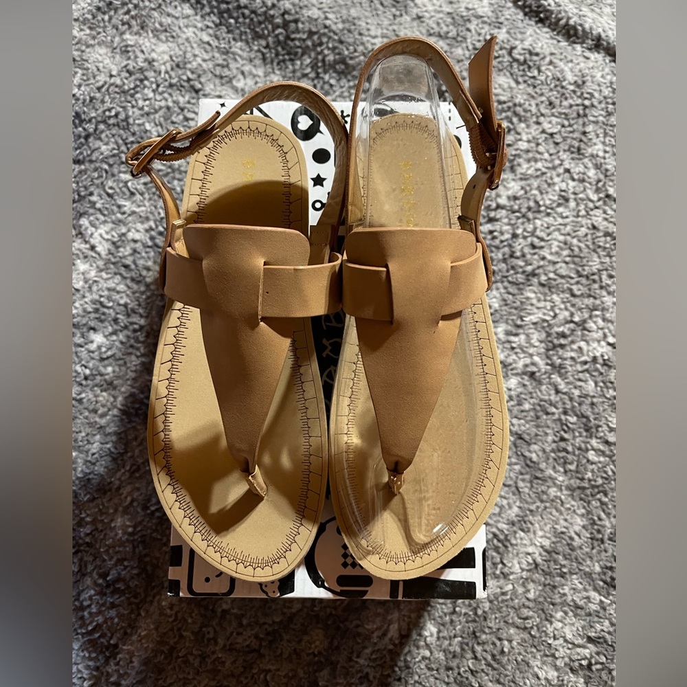 Women’s Sandals